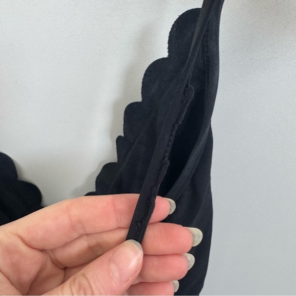 La Blanca Black Scallop Lace Up Back‎ One Piece Swimsuit Swim Size 6 - Picture 4 of 5